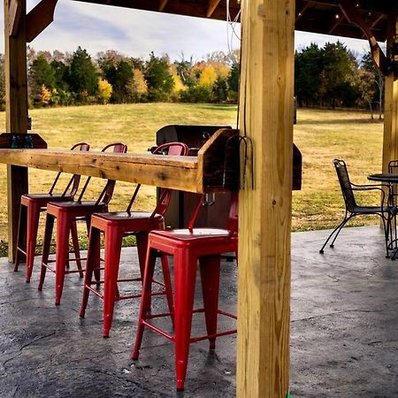 Bourbon Trail: Caboose On The Farm Villa Lawrenceburg Екстериор снимка